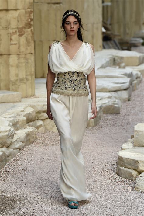 chanel greek collection 2018|Chanel cruise ancient Greece pictures.